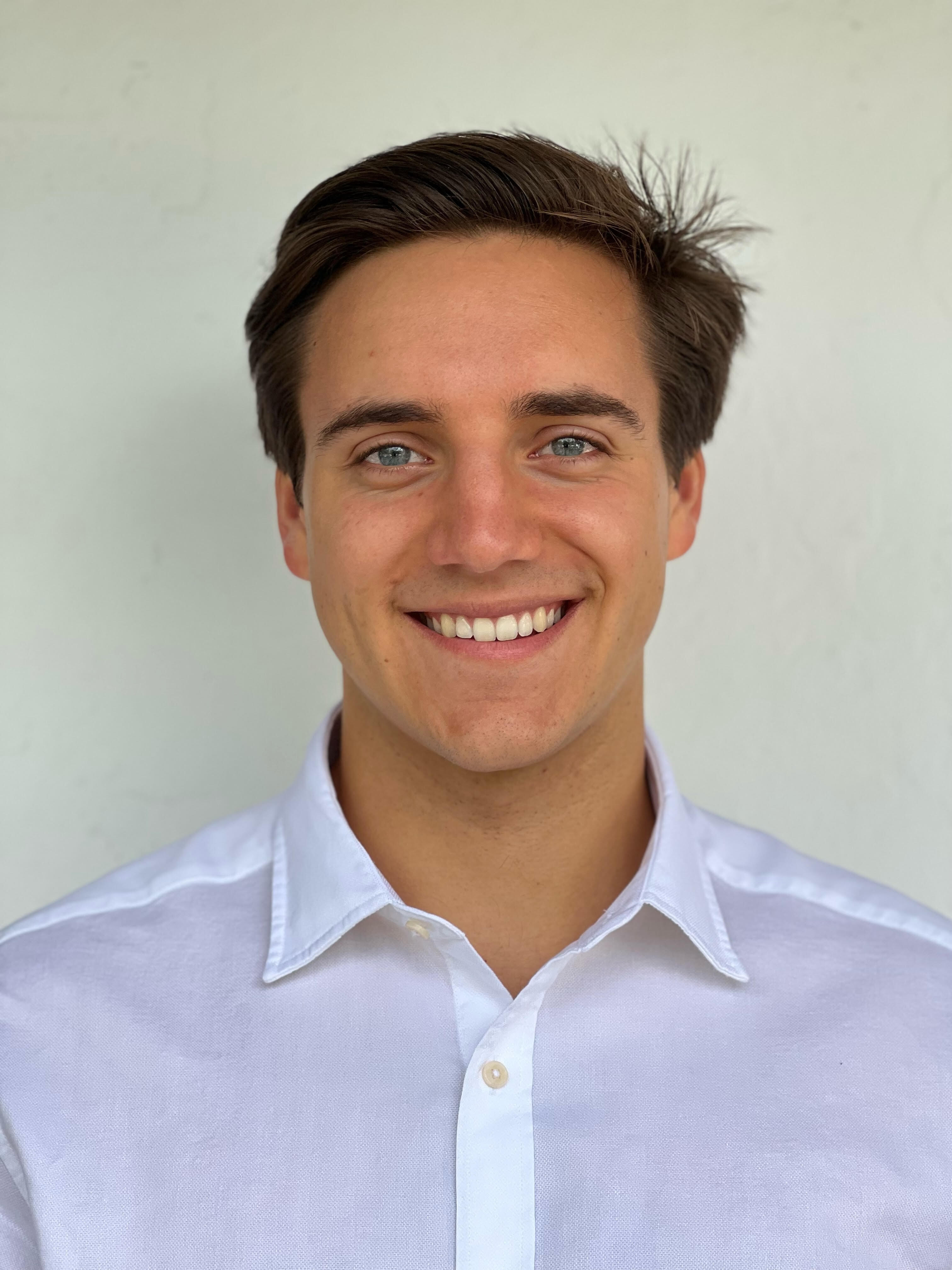 Thomas_Headshot_Ep7